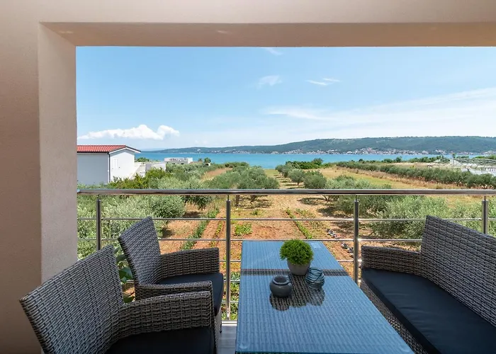 Amazing Sea View Apartment- Romantica