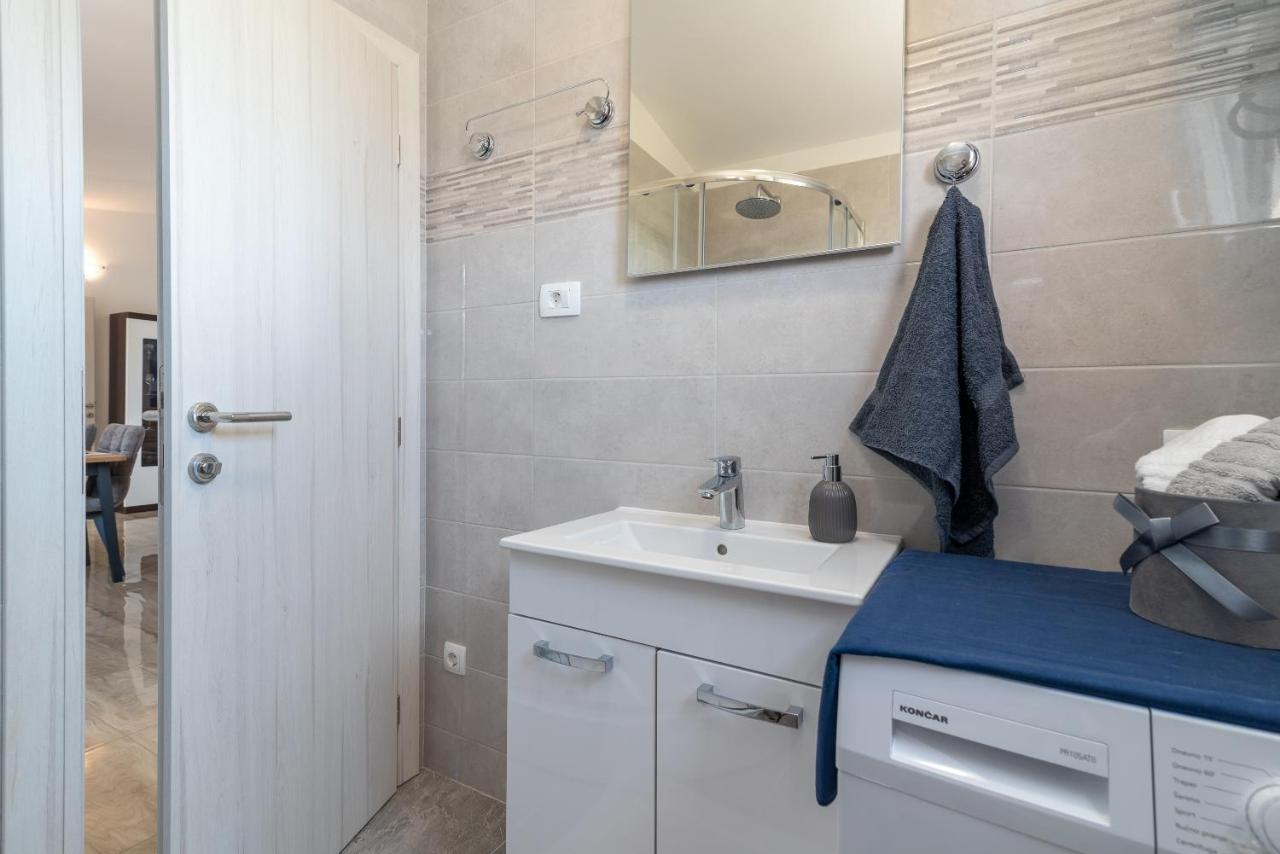 Amazing Sea View Apartment- Romantica Apartment