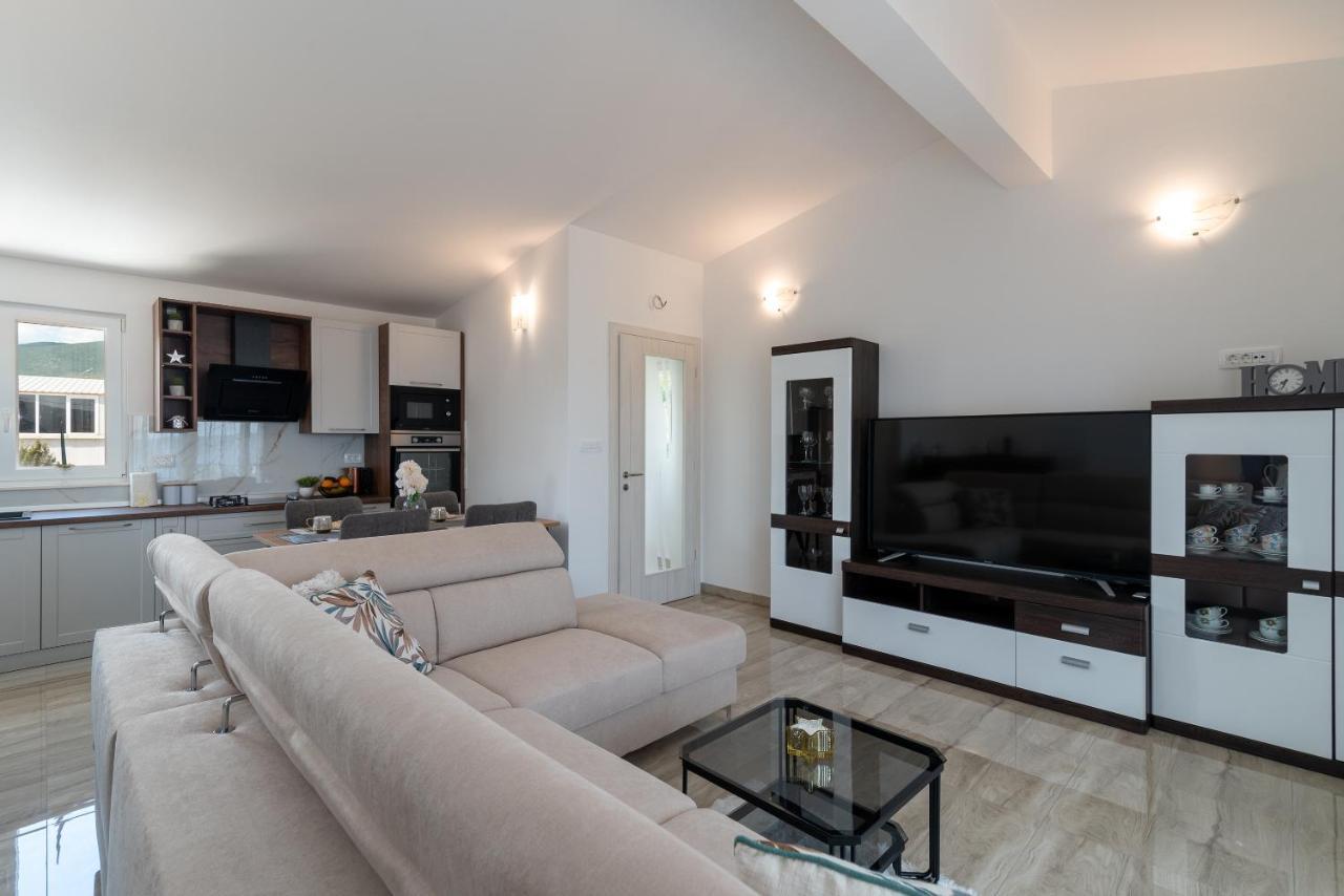 Apartment Amazing Sea View Apartment- Romantica Kastel Stafilic