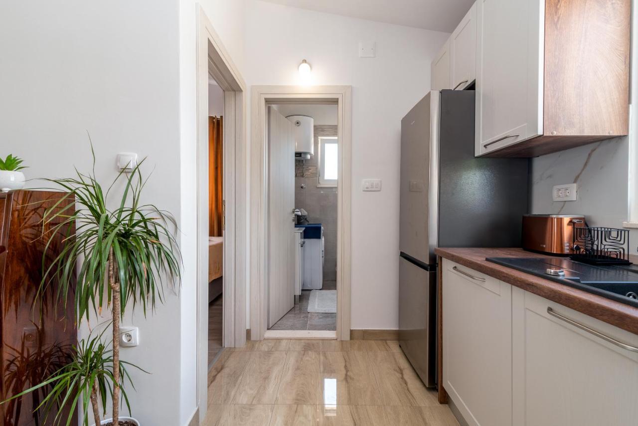 Apartment Amazing Sea View Apartment- Romantica *