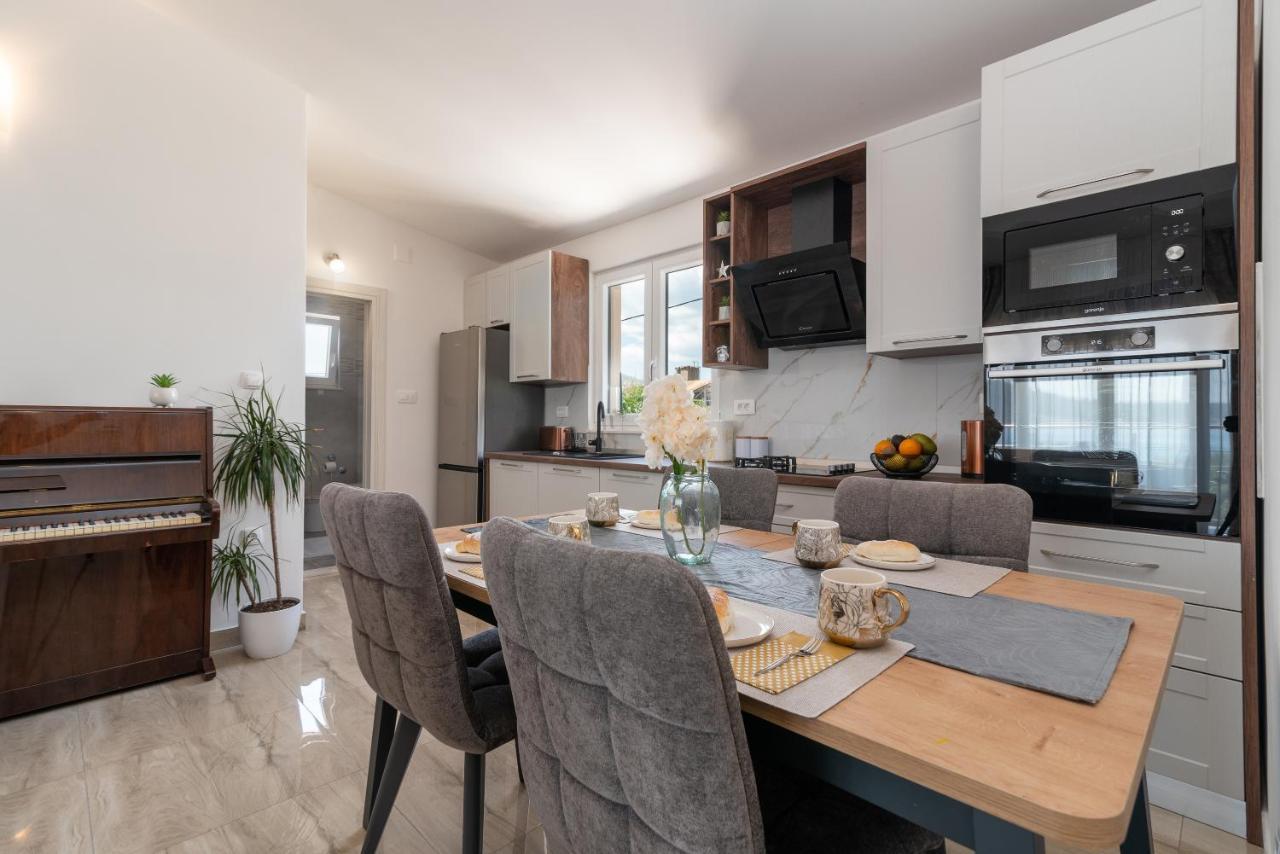 Amazing Sea View Apartment- Romantica * Kastel Stafilic