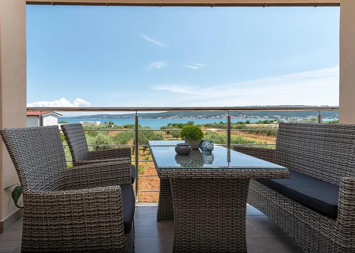 Amazing Sea View Apartment- Romantica
