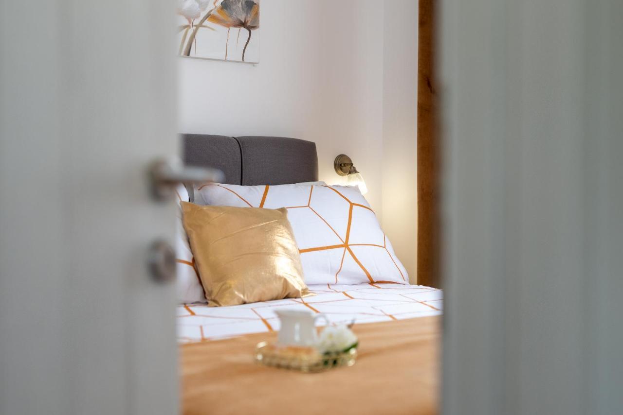 Amazing Sea View Apartment- Romantica Kaštel Štafilić