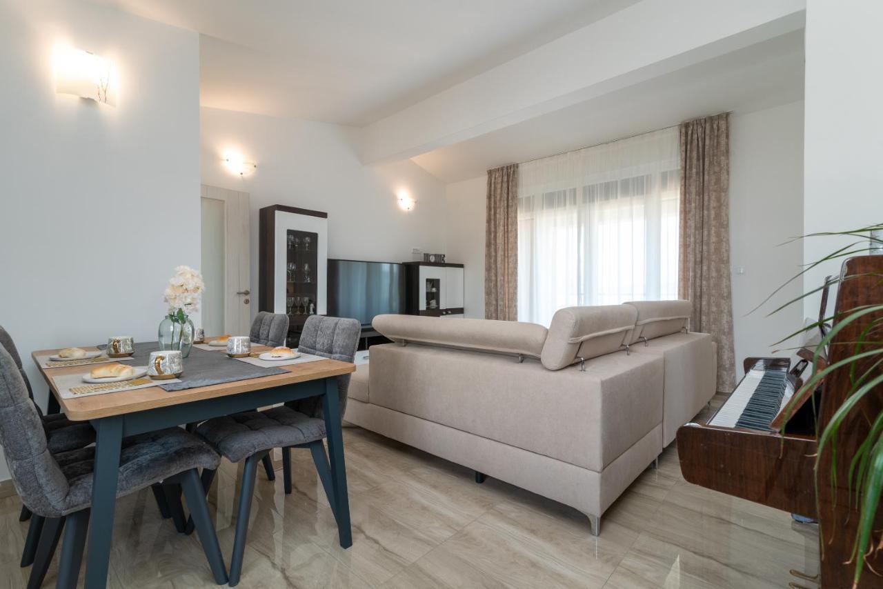 Amazing Sea View Apartment- Romantica *