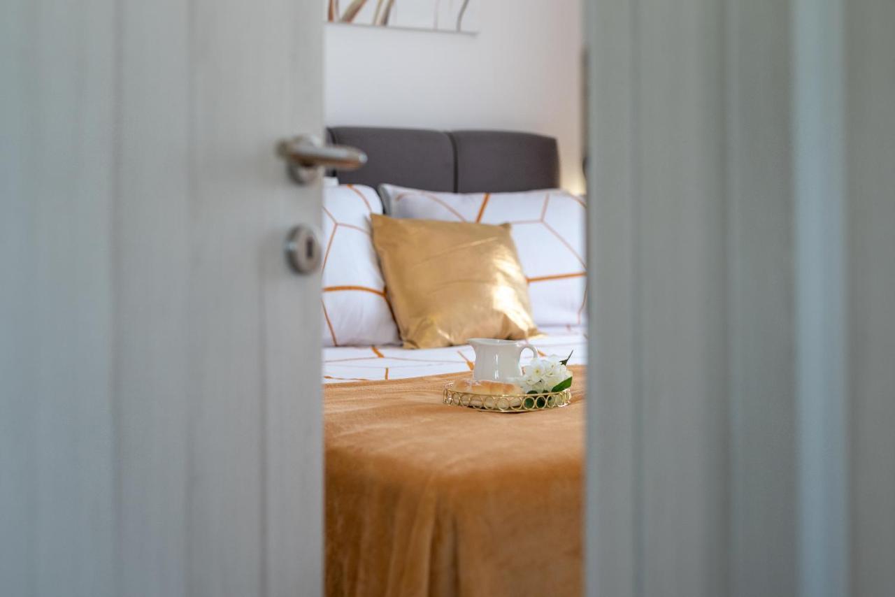 Amazing Sea View Apartment- Romantica Apartment *